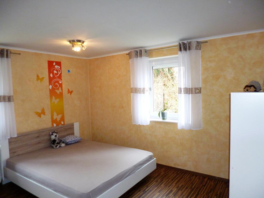 Gaestehaus Luksch Apartment Фрайунг Екстериор снимка
